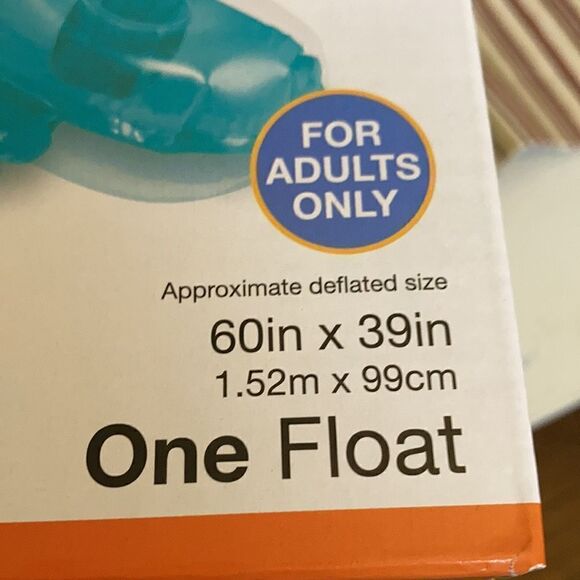 Intex Lounge Sit N’ Float - Picture 3 of 5